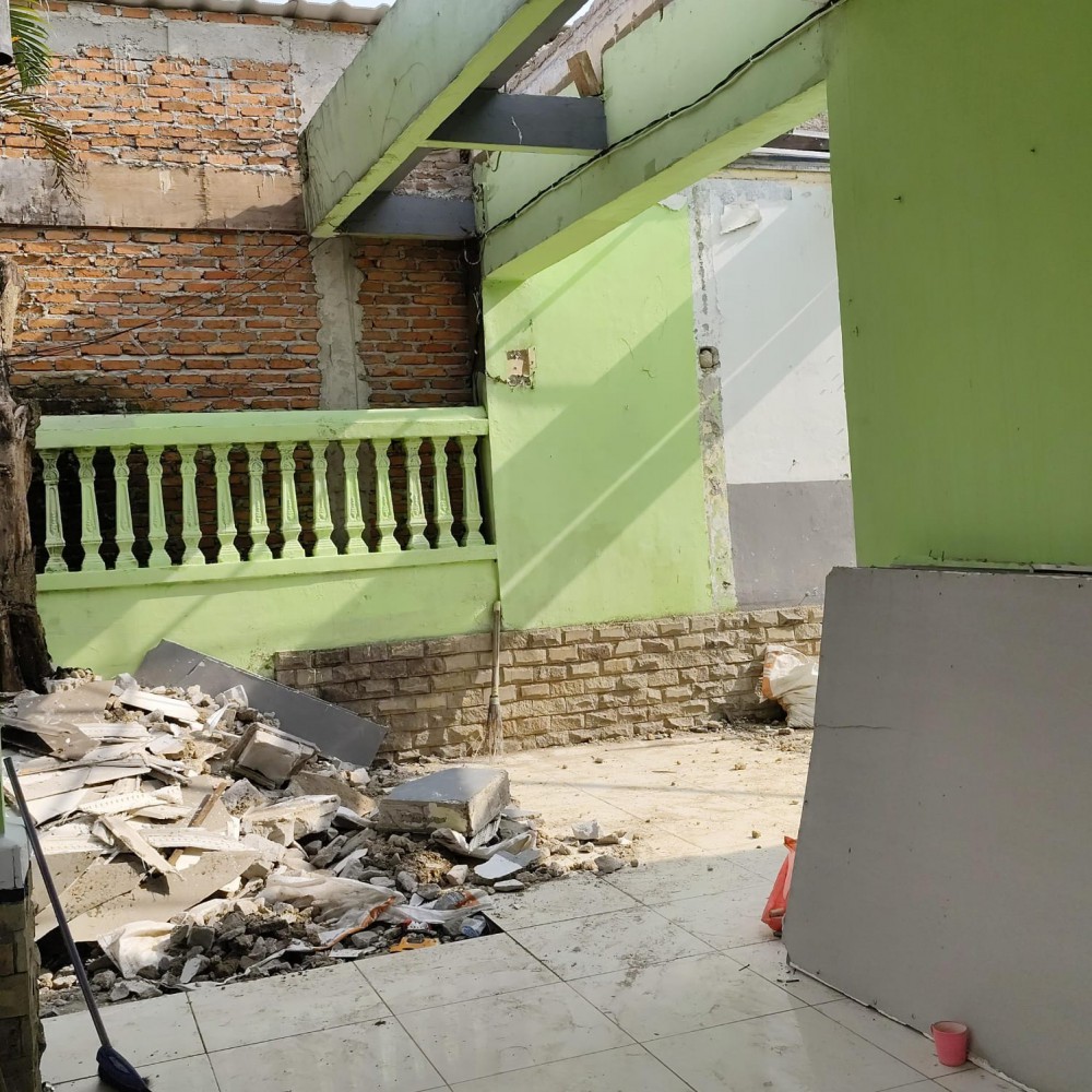 <p data-start="194" data-end="491">Sehubungan dengan adanya renovasi Gedung Kantor Desa Parigi Mekar dalam rangka peningkatan fasilitas pelayanan kepada masyarakat, maka seluruh <strong data-start="354" data-end="488">pelayanan administrasi dan kebutuhan masyarakat Desa Parigi Mekar untuk sementara waktu dialihkan ke Aula Kantor Desa Parigi Mekar</strong>.</p><p>
</p><p data-start="493" data-end="715">Kami mohon maaf atas ketidaknyamanan yang terjadi dan mengimbau masyarakat untuk tetap melakukan pelayanan sesuai jadwal yang berlaku. Renovasi ini diharapkan dapat meningkatkan kualitas pelayanan dan kenyamanan bersama.</p>